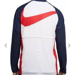 Nike Academy Men’s Soccer Lightweight Jacket